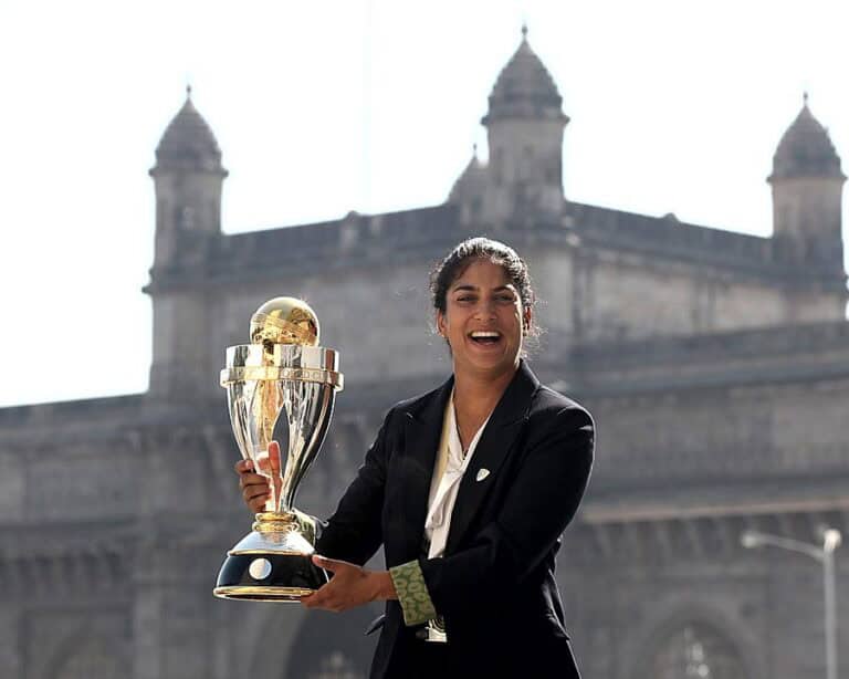 Lisa Sthalekar - World Cup Trophy - February 2013