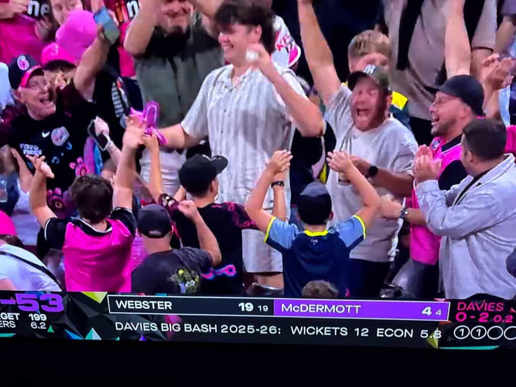 BBL - Crowd catch - Daniel Fagg (B1 Red) - SCG - 24012026